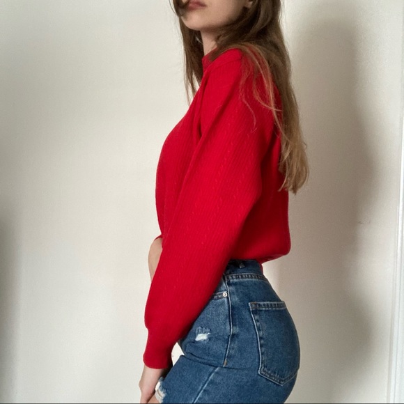 red sweater - Picture 1 of 3